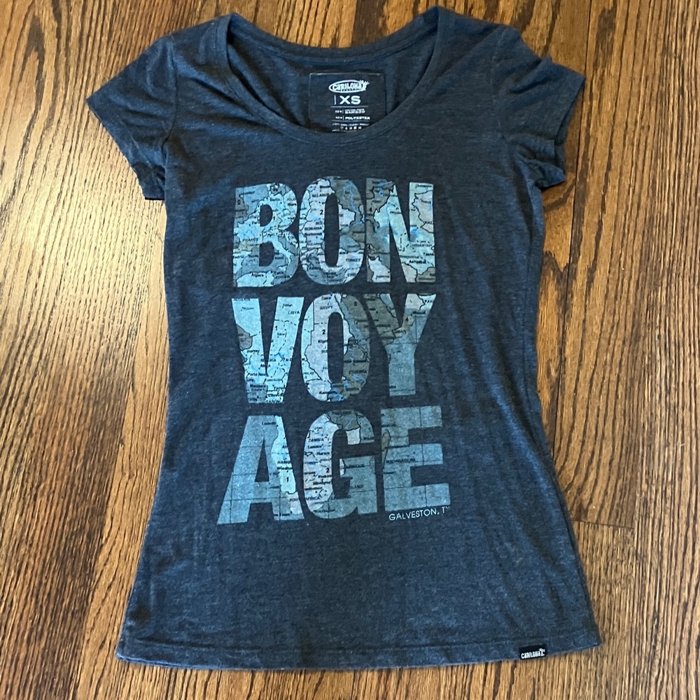 🌴Cariloha “Bon Voyage” Dark Gray Tee🌴
